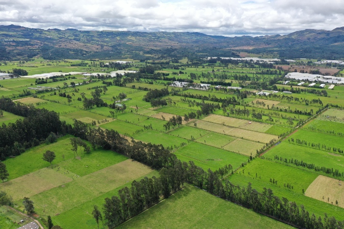 Panorámica del proyecto “Diagnóstico Ambiental de Alternativas –DAA del proyecto denominado “Conexión Férrea entre la Región Metropolitana Bogotá Cundinamarca y el Corredor Férreo Central.”- Tramo entre los Municipios de Nemocón - Fúquene, Cundinamarca” Panorámica del proyecto “Diagnóstico Ambiental de Alternativas –DAA del proyecto denominado “Conexión Férrea entre la Región Metropolitana Bogotá Cundinamarca y el Corredor Férreo Central.”- Tramo entre los Municipios de Nemocón - Fúquene, Cundinamarca”